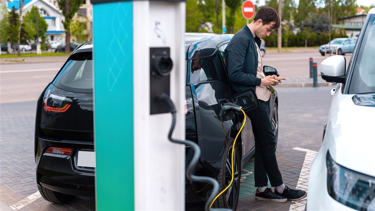 Dépannage et remorquage de véhicule électrique par un partenaire Allo Remorquage