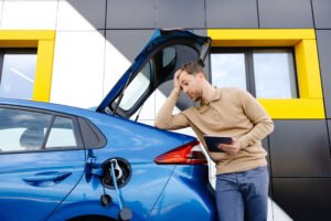 Véhicule électrique en panne : protocole sécurité et remorquage HV